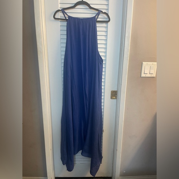 Mlle Gabrielle Size 3x XXXL, faux halter neckline
Lightweight Flowy Dress Lined - Picture 5 of 7